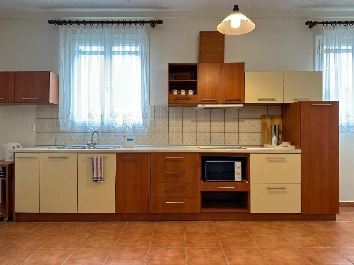 Theashomly 2 Apartment Kastania  Bagian luar foto
